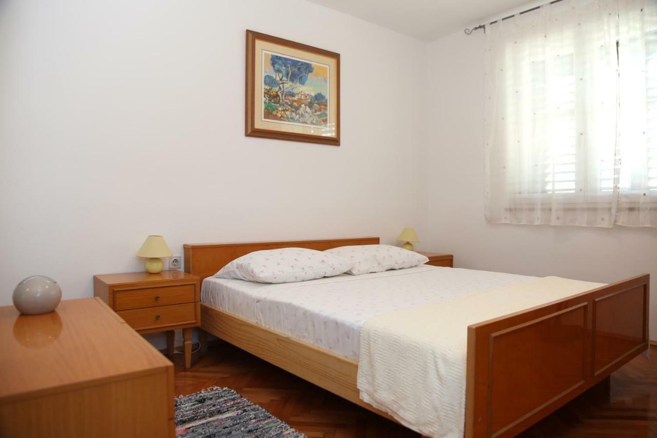Seaside Apartment Tisno Esterno foto