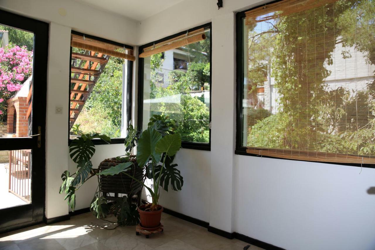 Seaside Apartment Tisno Esterno foto